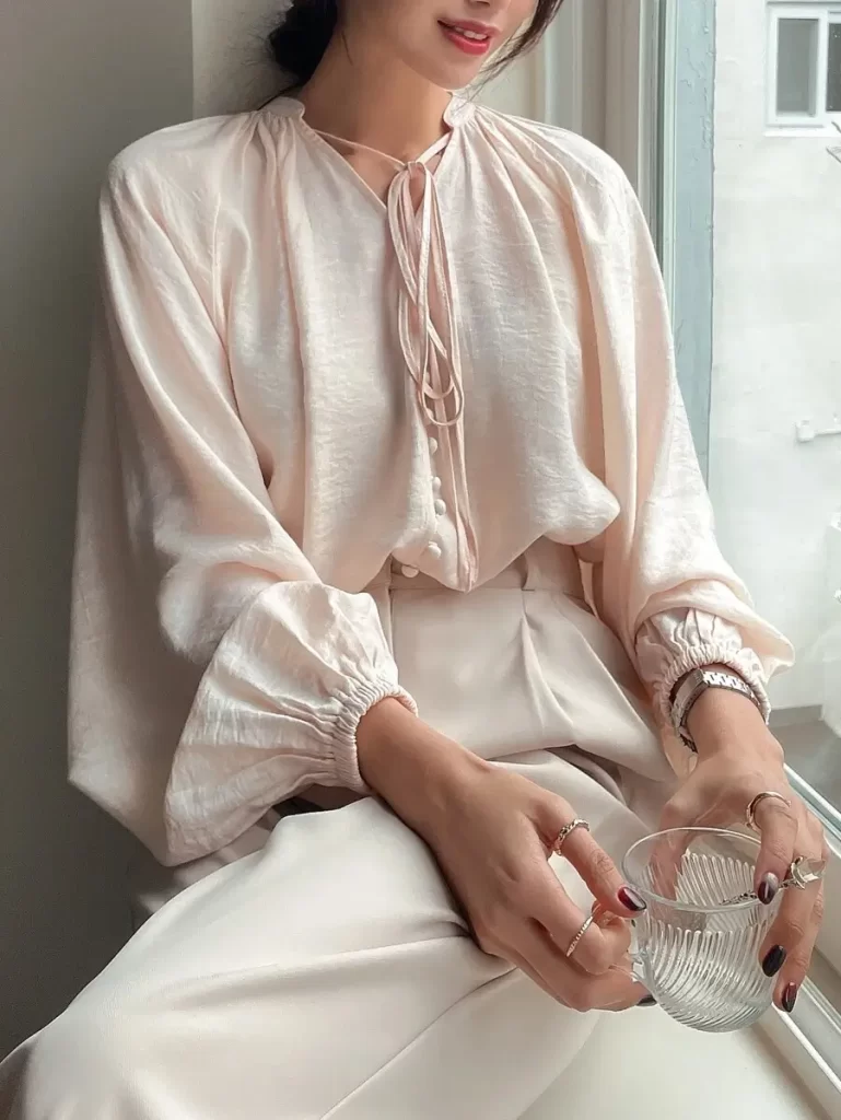 DAZY タイネック ラグランスリーブ ノットフロント ブラウス